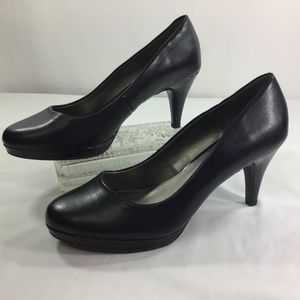 Bandolino Black Pump Heels